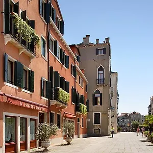 Palazzo Del Giglio Venise